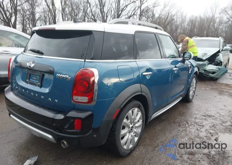 2018 Mini Countryman Cooper S из США, поврежденный, VIN WMZYT5C37J3E61261